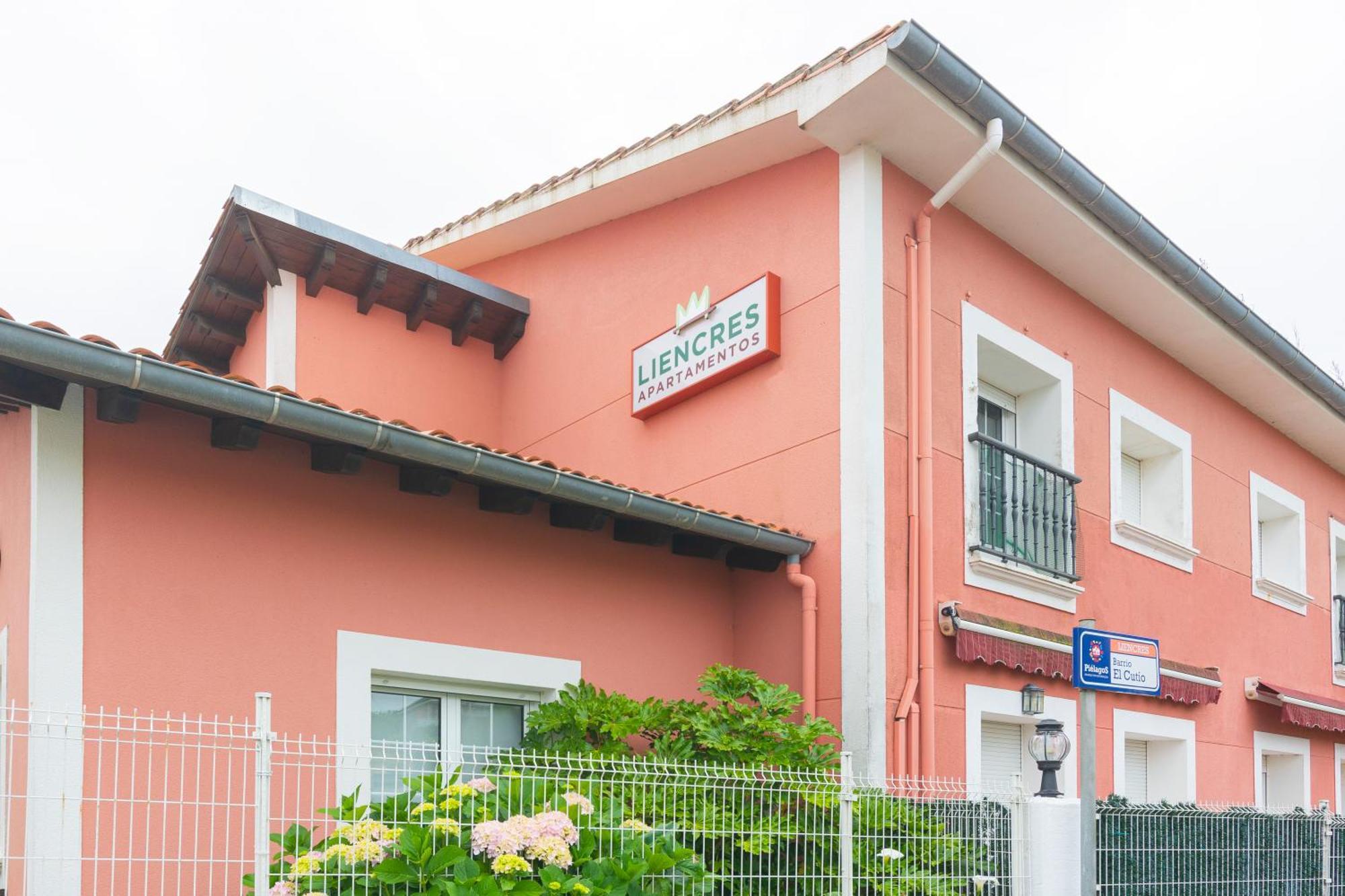 Liencres Apartamentos Екстериор снимка